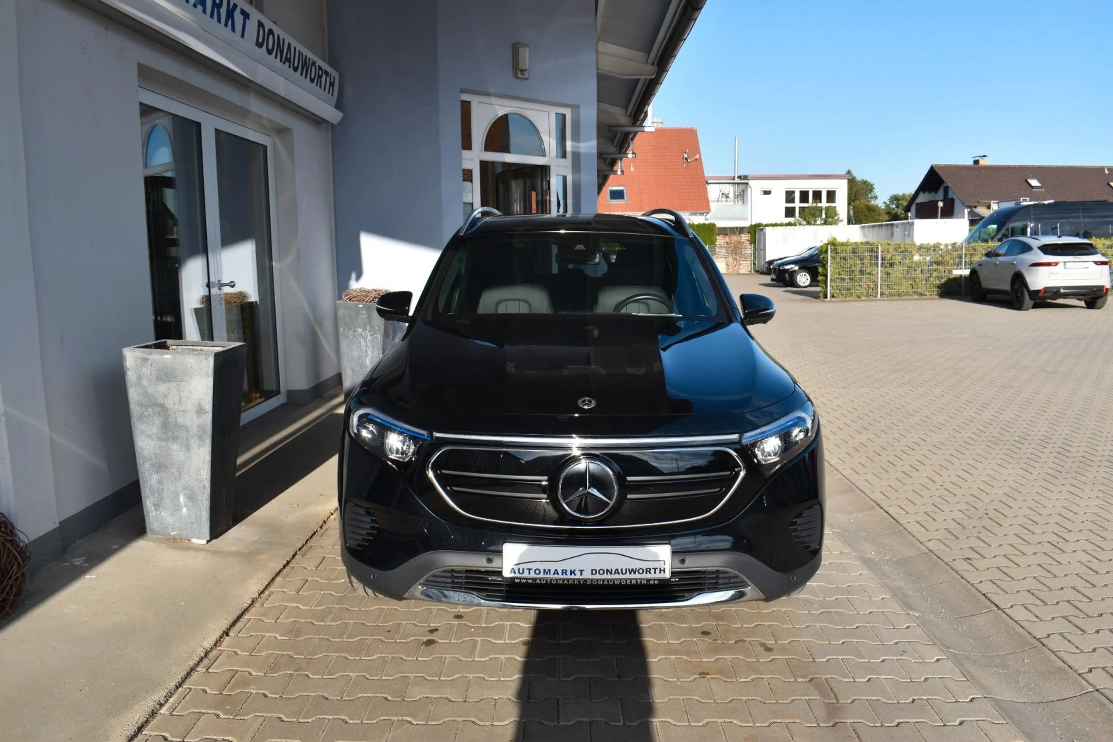 Mercedes-Benz EQB 250 Progressive Navi Keyless Kamera Sitzhzg — photo 3