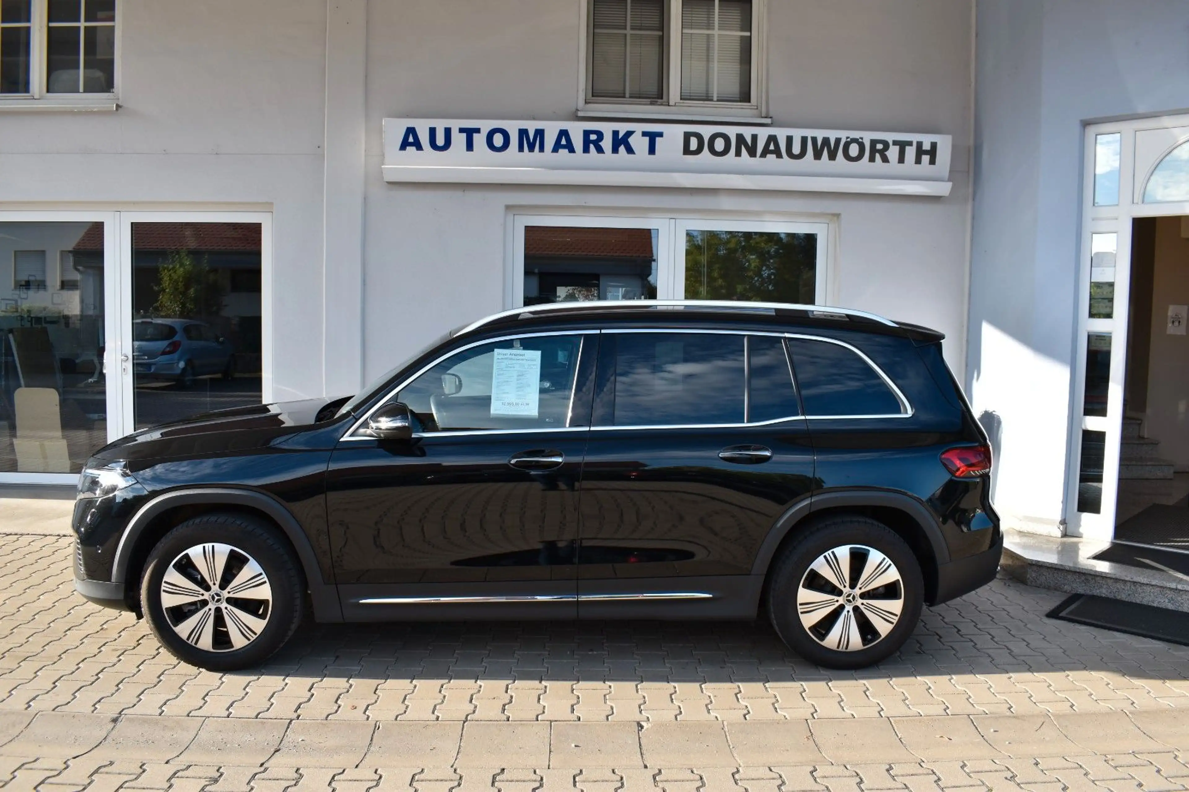 Mercedes-Benz EQB 250 Progressive Navi Keyless Kamera Sitzhzg — photo 4