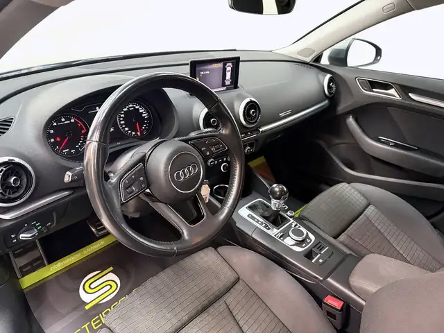 Audi A3 view 9