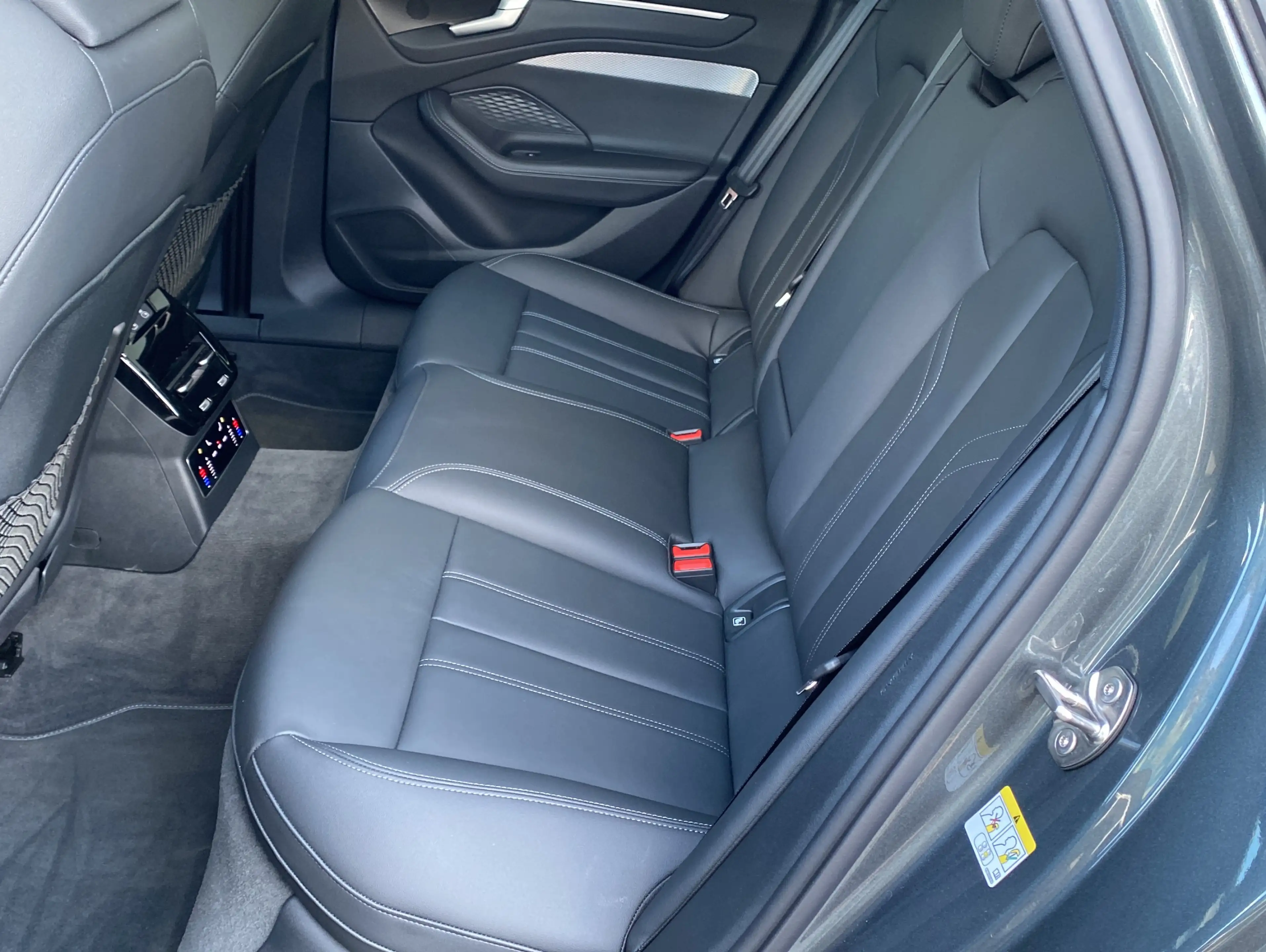 Audi A6 2.0 TDI S Tronic*2 x S Line*Pano*KeyGo*Navi+ — photo 7