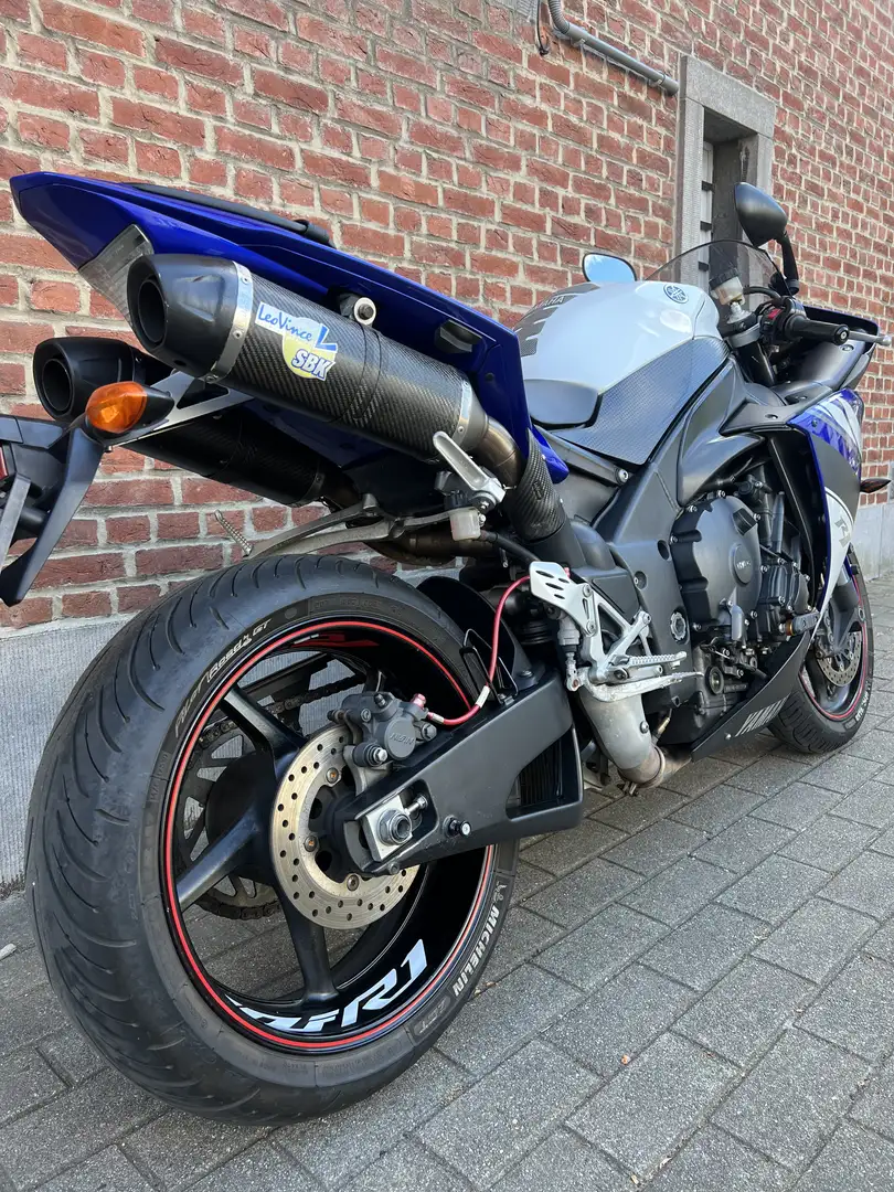 Yamaha YZF-R1 - 2