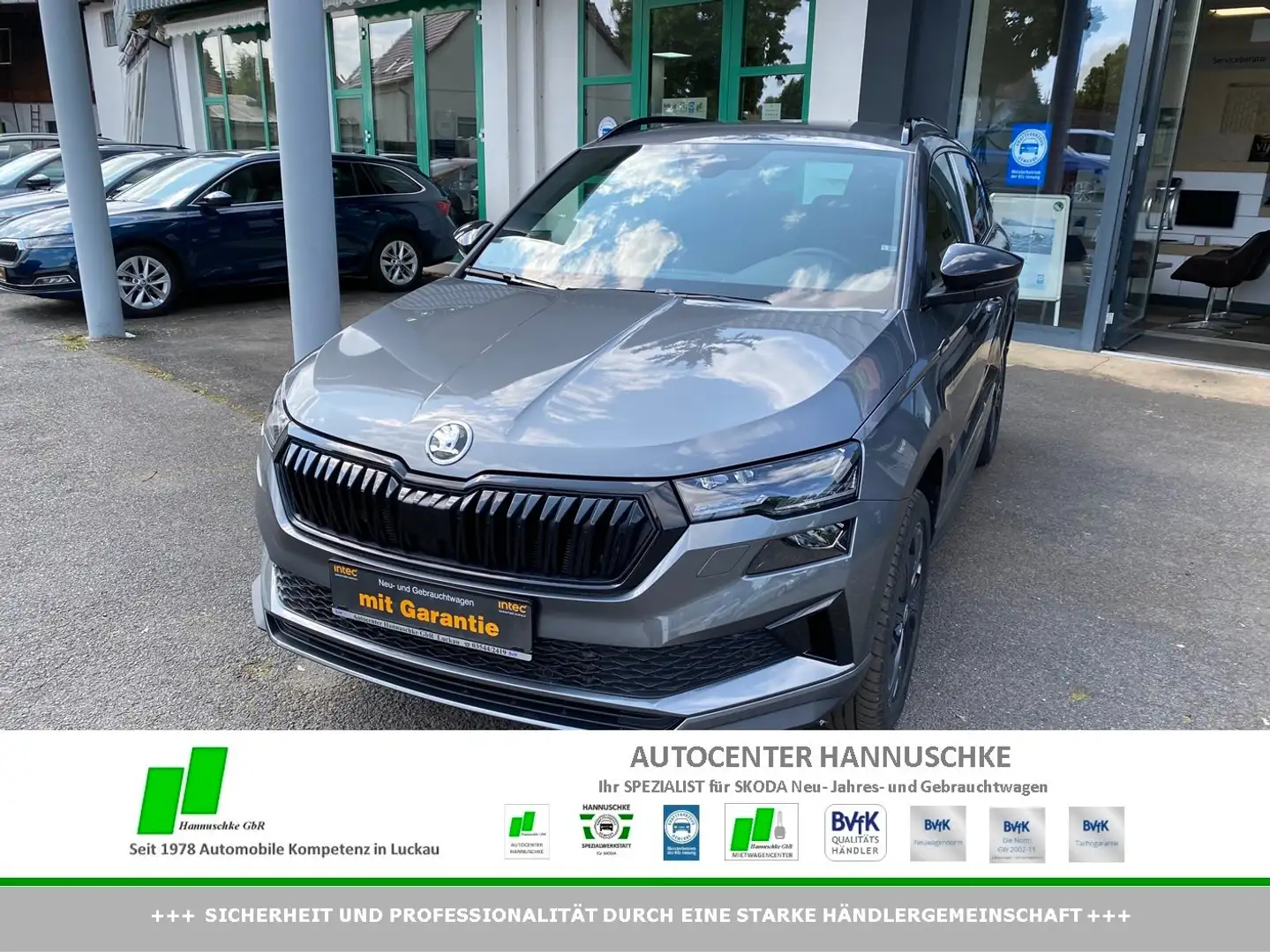 Skoda Karoq 1.5 TSI ACT DSG Sportline 5J.GAR/MATRIX/NAV/RFK Grau - 1