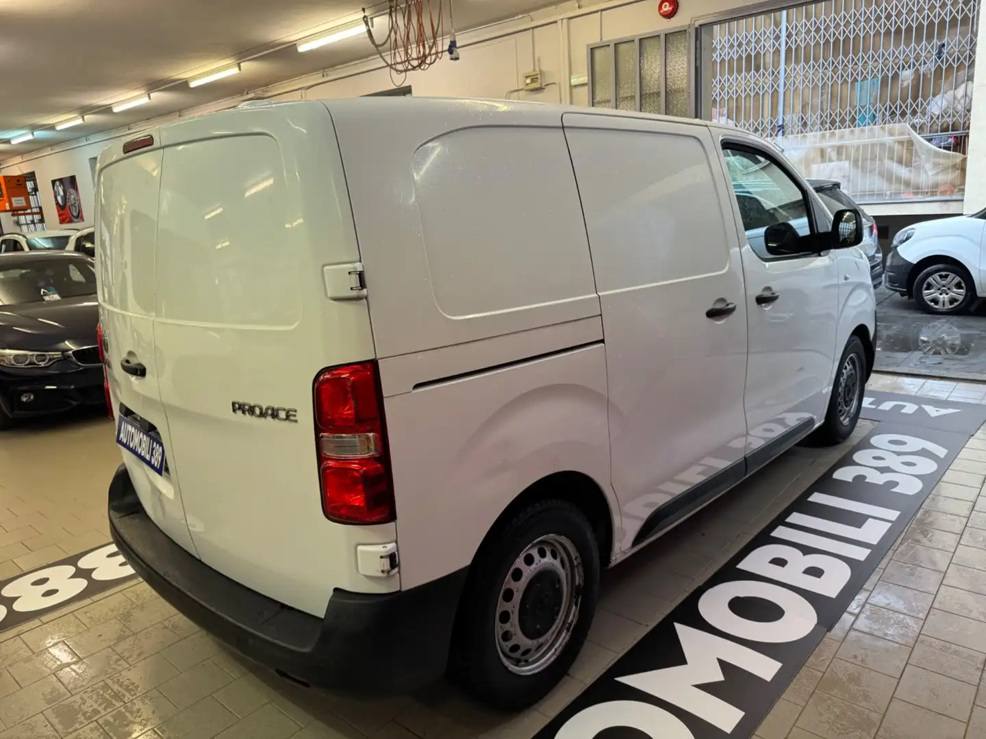Toyota Proace Proace 1.6D 95CV PC-TN Furgone Compact 4p.10q Bianco - 2
