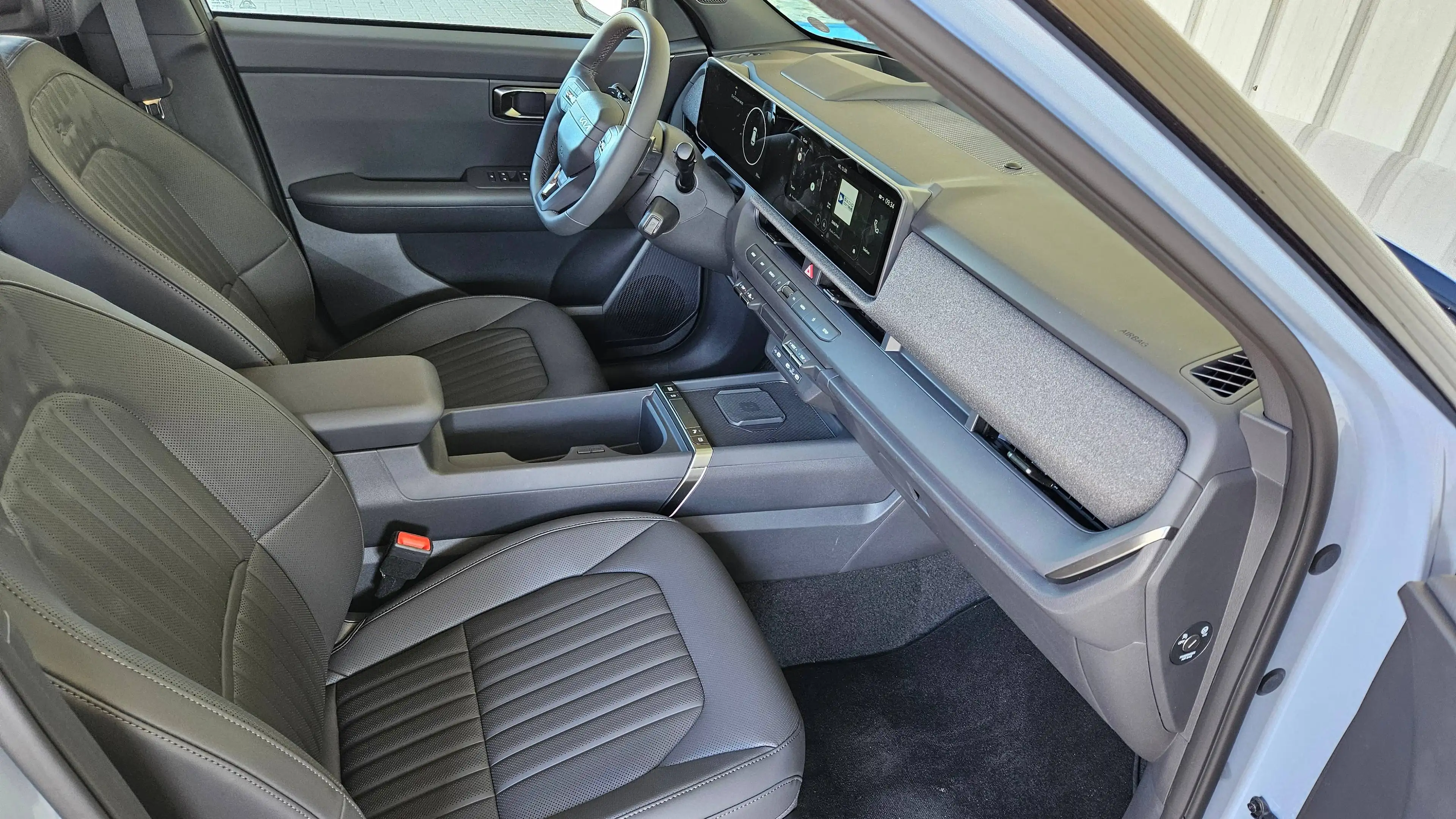 Kia Seltos 1.6T 180 AWD DCT X-LINE STD — photo 12