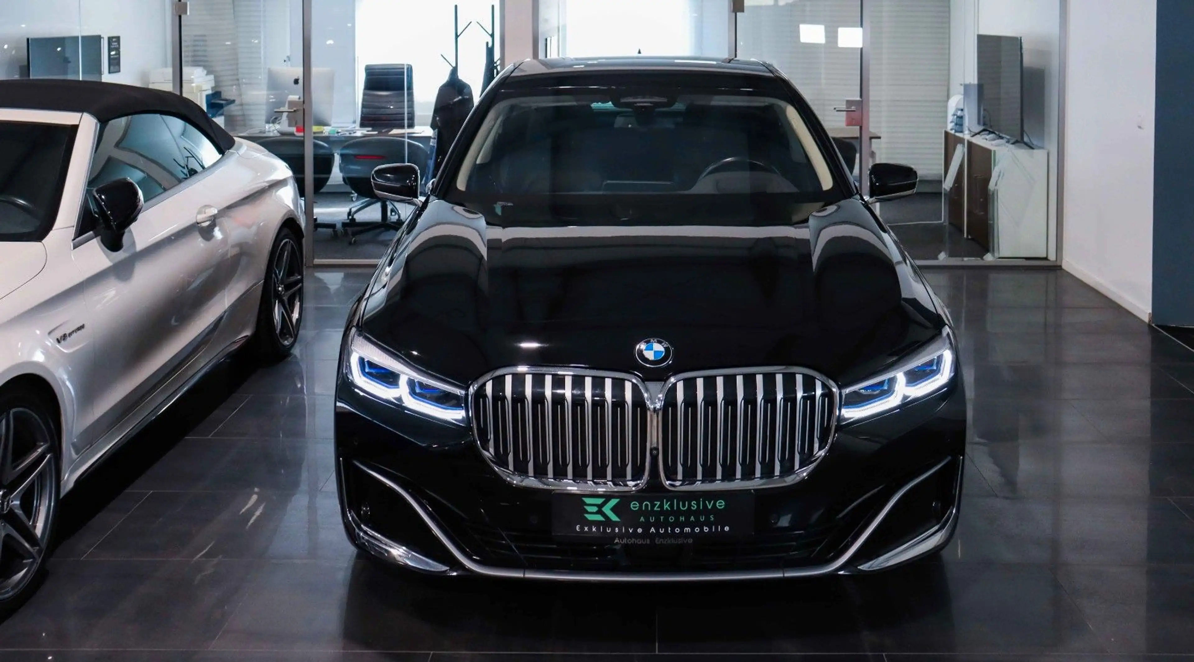 BMW 730 d LASER*HuD*ACC*360°*SFTCLOSE*AHK*NAVI*CARBON — photo 3