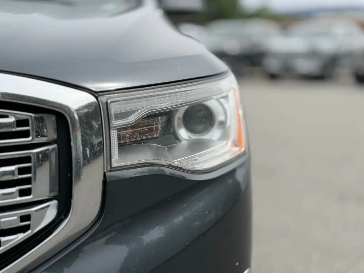 GMC Acadia снимка GMC Acadia