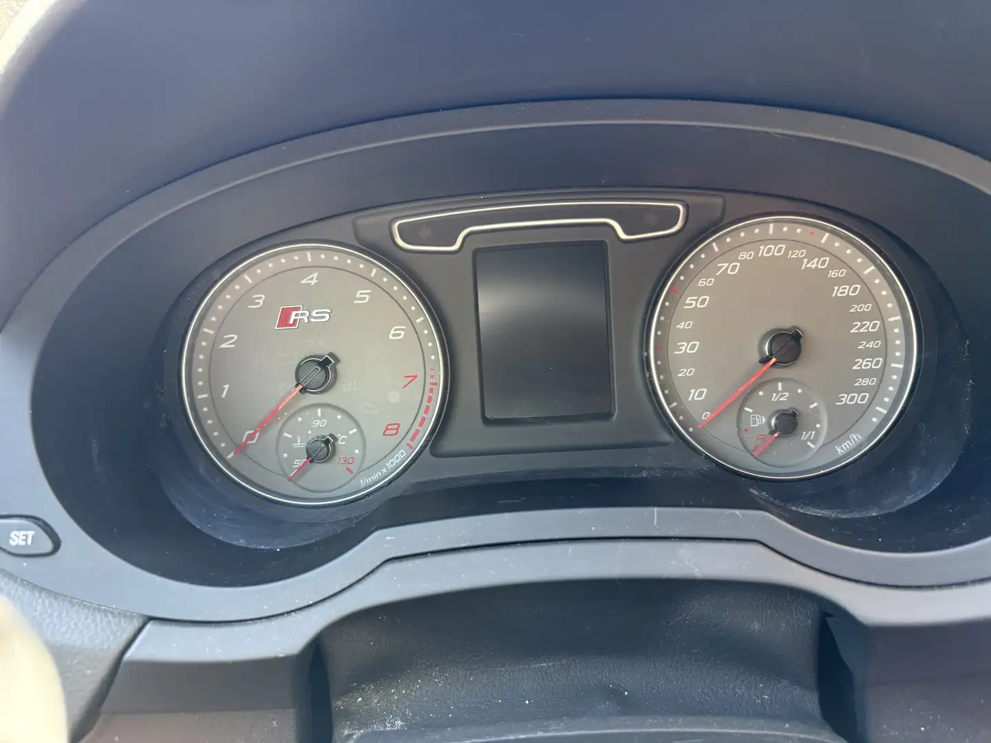 Audi RS Q3 2.5 tfsi Quattro. Pack carbono, Bose - 2