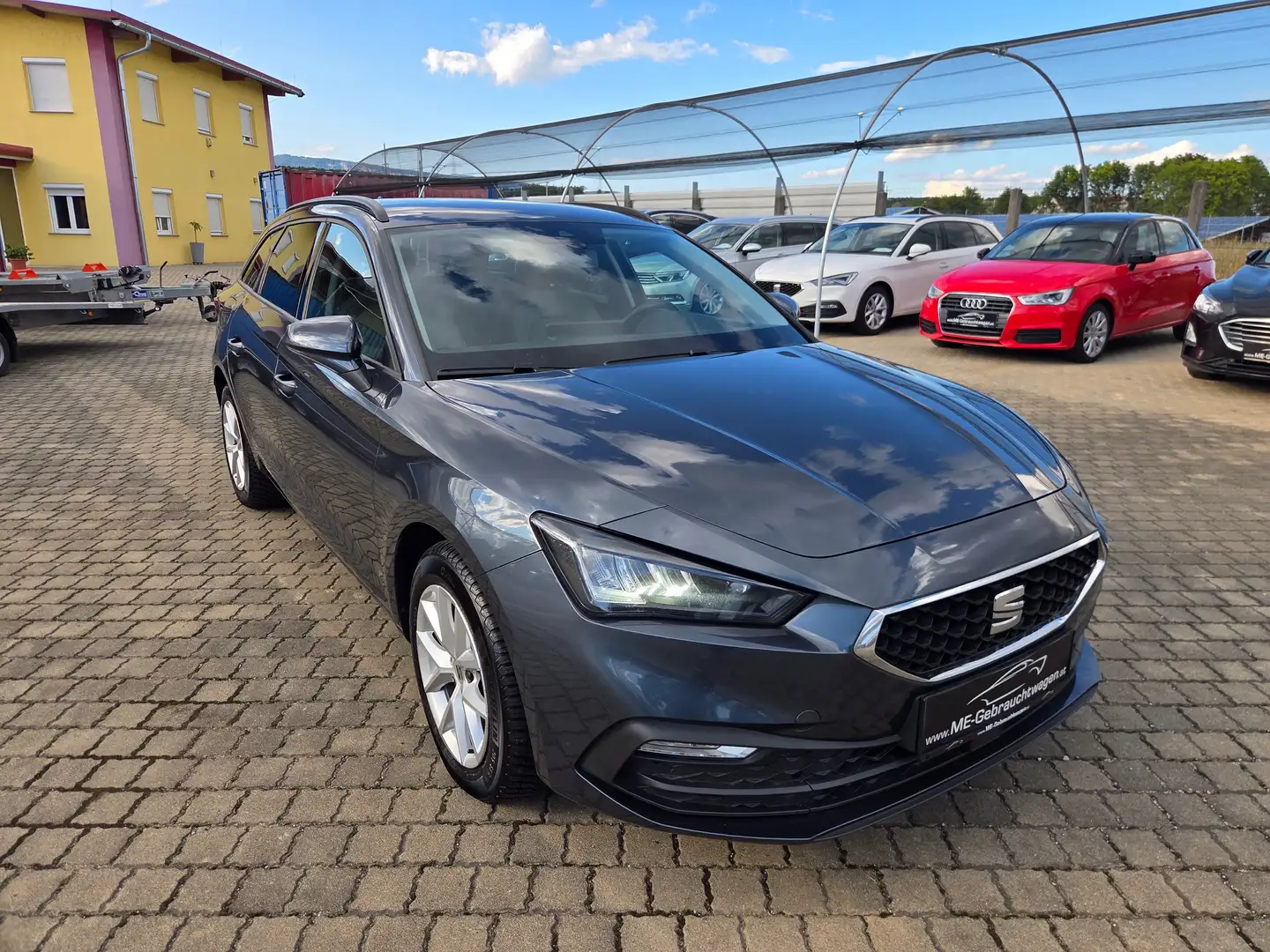 SEAT Leon 2.0TDI DSG*VIRTUELL/LED/NAVI/TEMP/PDC/SITZHEITZ* Grau - 2