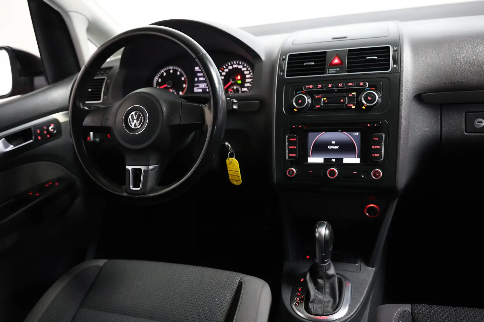 Volkswagen Touran 1.4 TSI Highline 7 ZITTER DSG NAVI CLIMA CRUISEC S Rood - 2