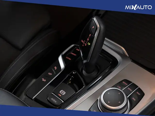 BMW X3 view 13
