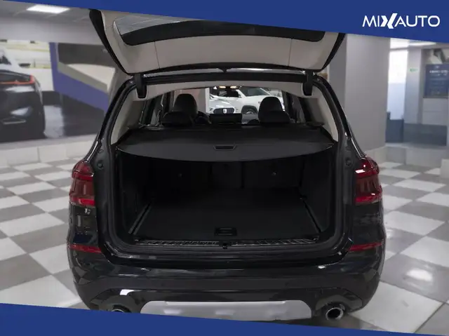 BMW X3 view 7