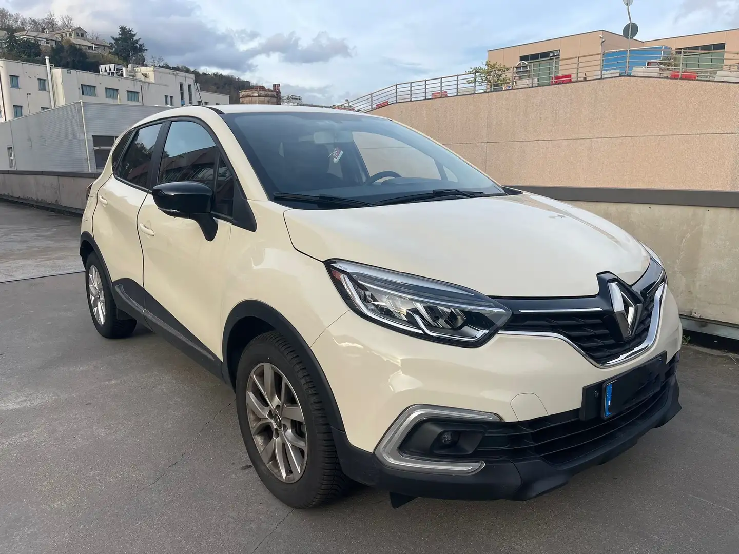 Renault Captur 0.9 tce Sport Edition 90cv my19 E6d - 1