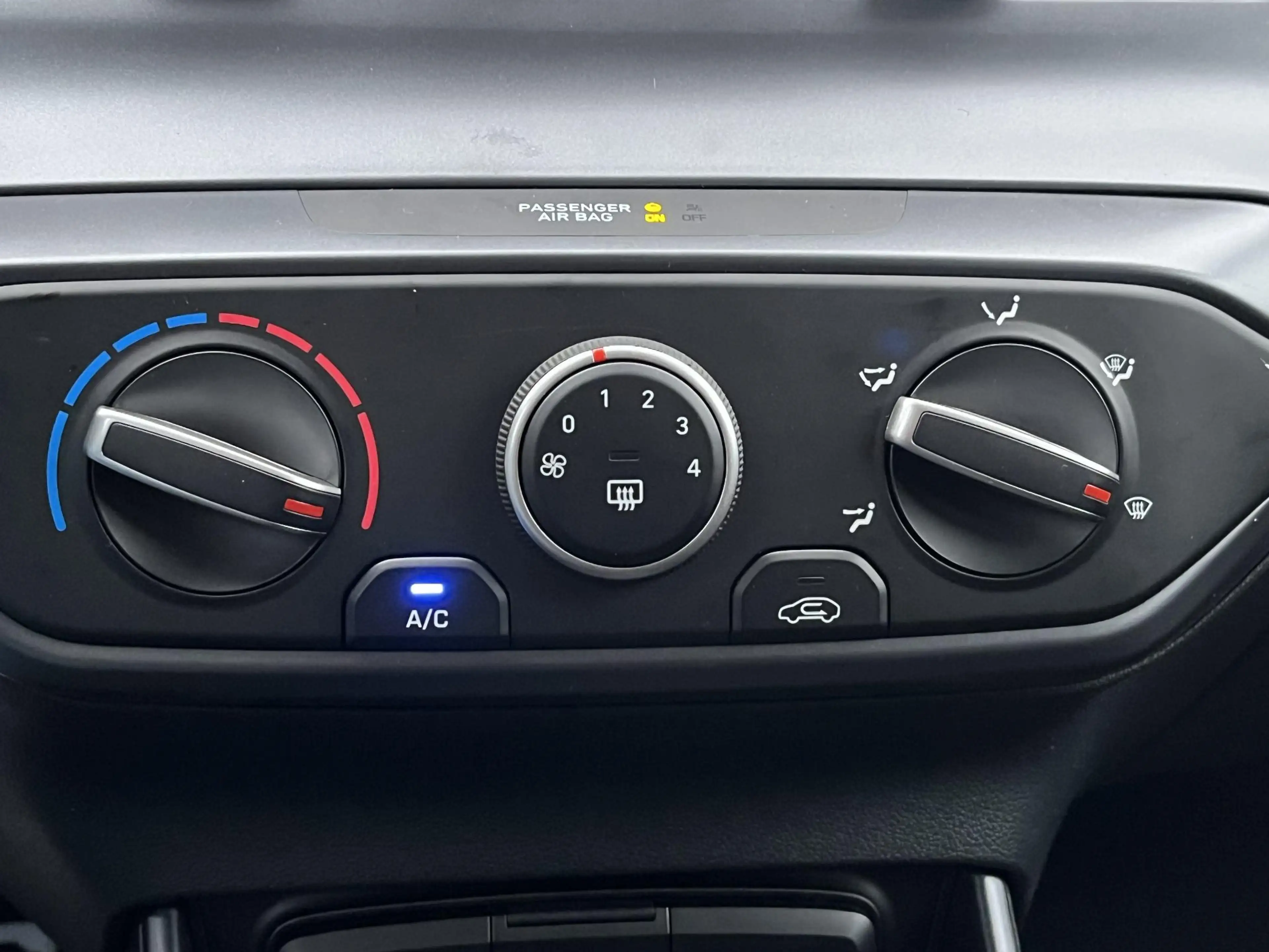 Hyundai BAYON 1.0 T-GDI Comfort / Navigatie / Achteruitrijcamera — photo 24