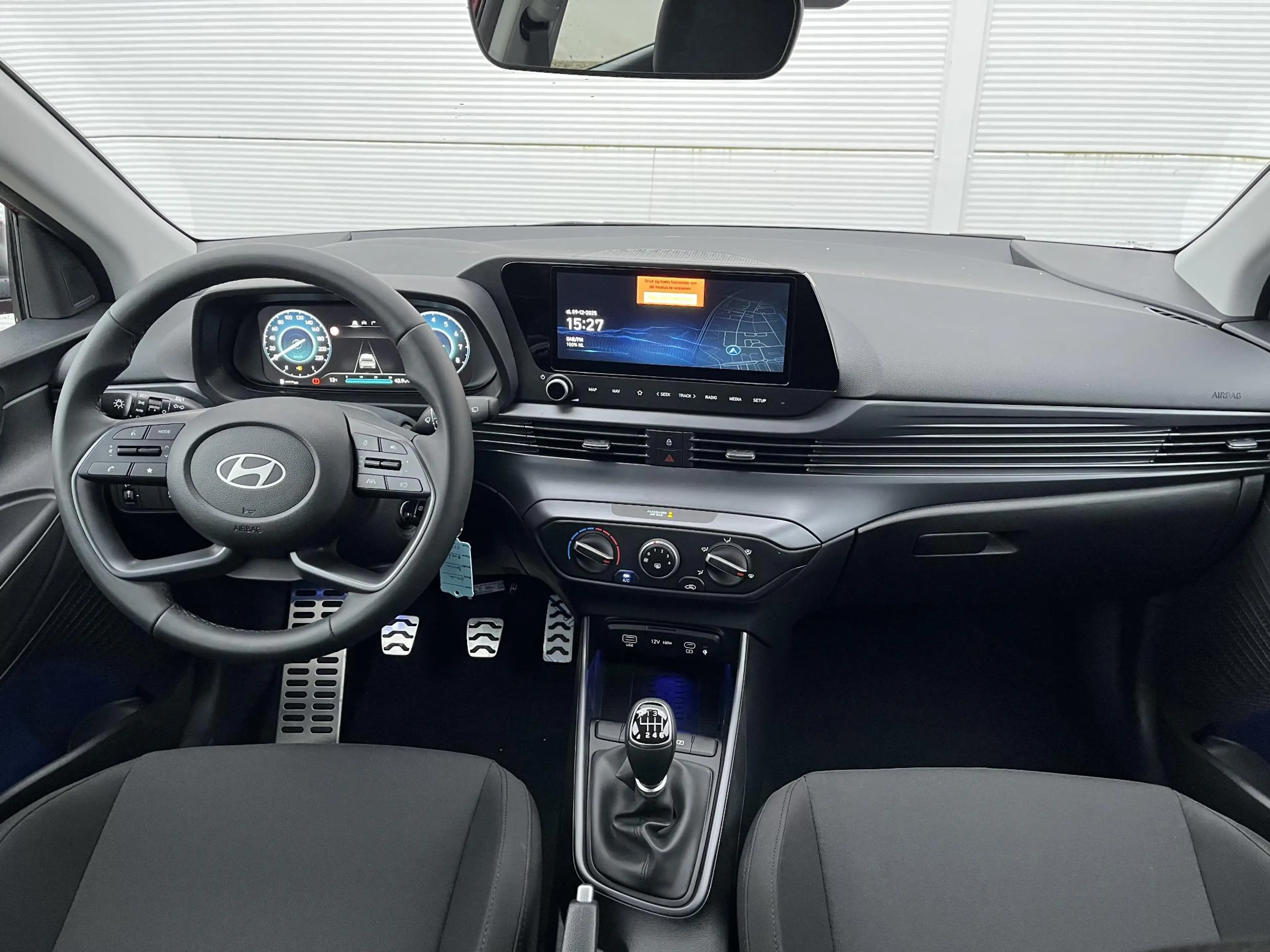 Hyundai BAYON 1.0 T-GDI Comfort / Navigatie / Achteruitrijcamera — photo 17