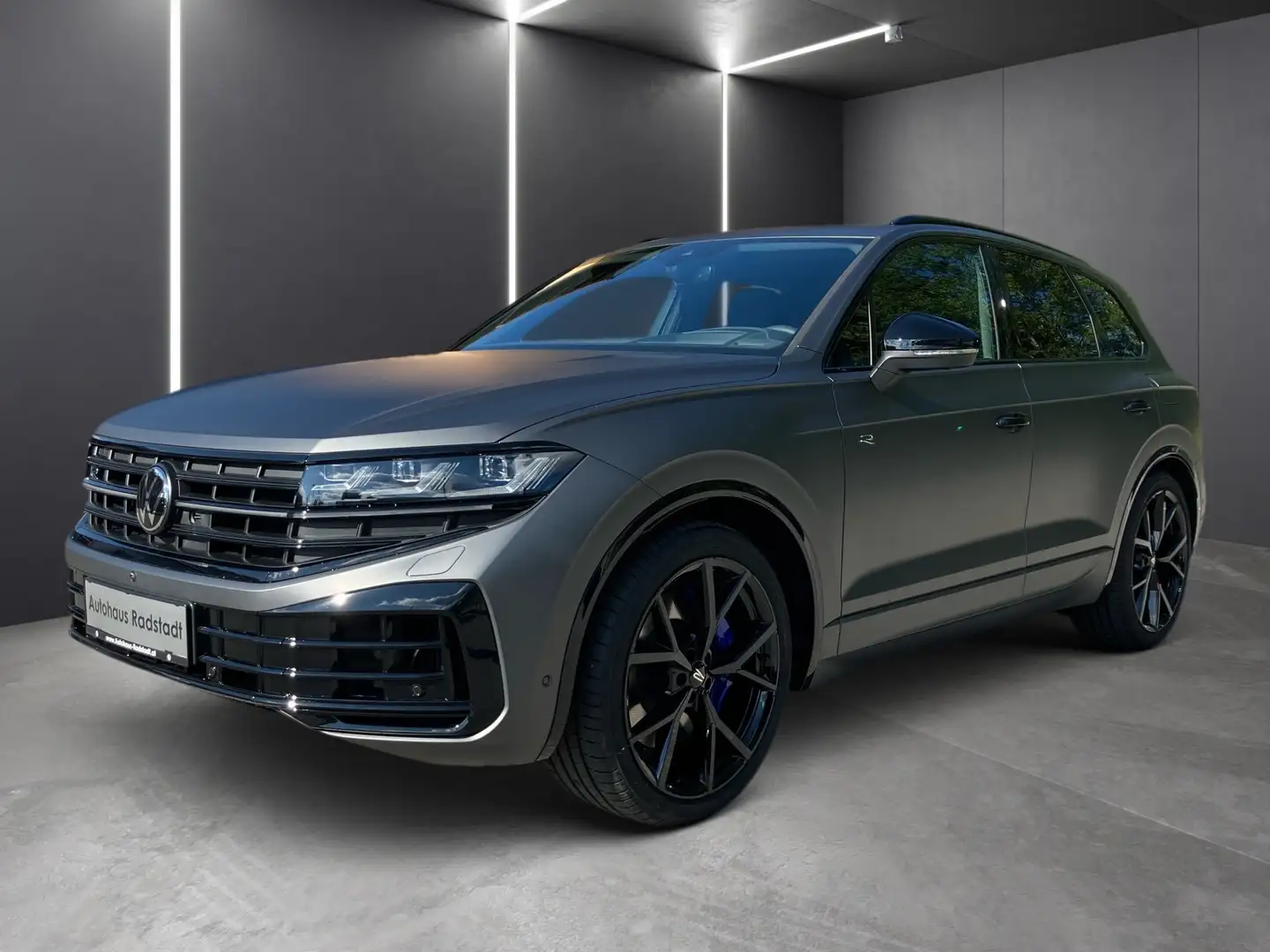 Volkswagen Touareg 3.0 TSI eHybrid 340 kW 4Motion R Gris - 1