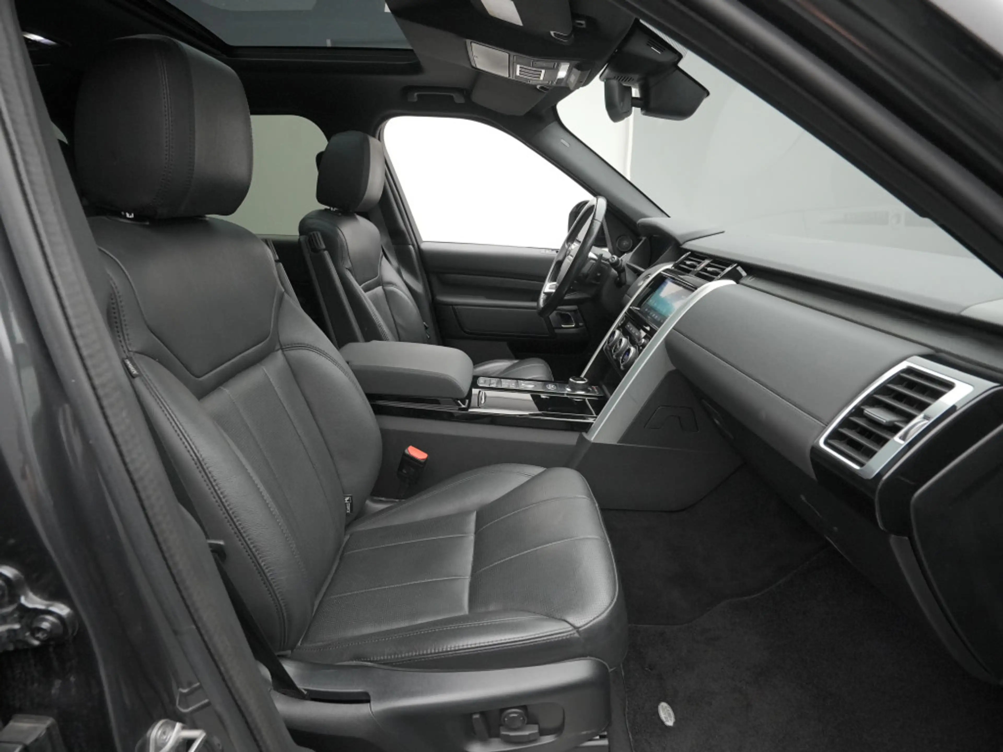 Land Rover Discovery 5 HSE/AHK/Pano/7-Sitze — photo 13