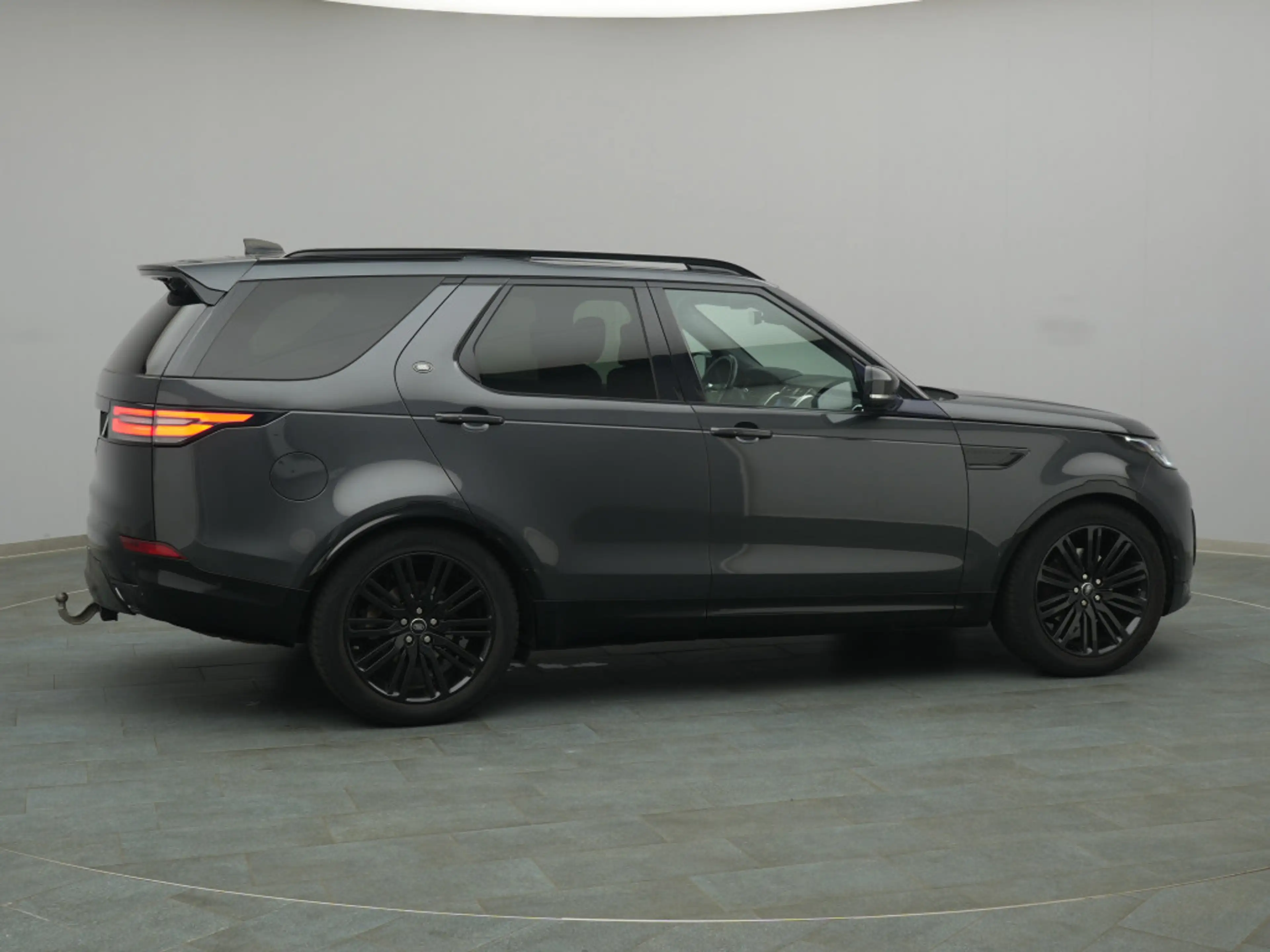 Land Rover Discovery 5 HSE/AHK/Pano/7-Sitze — photo 45
