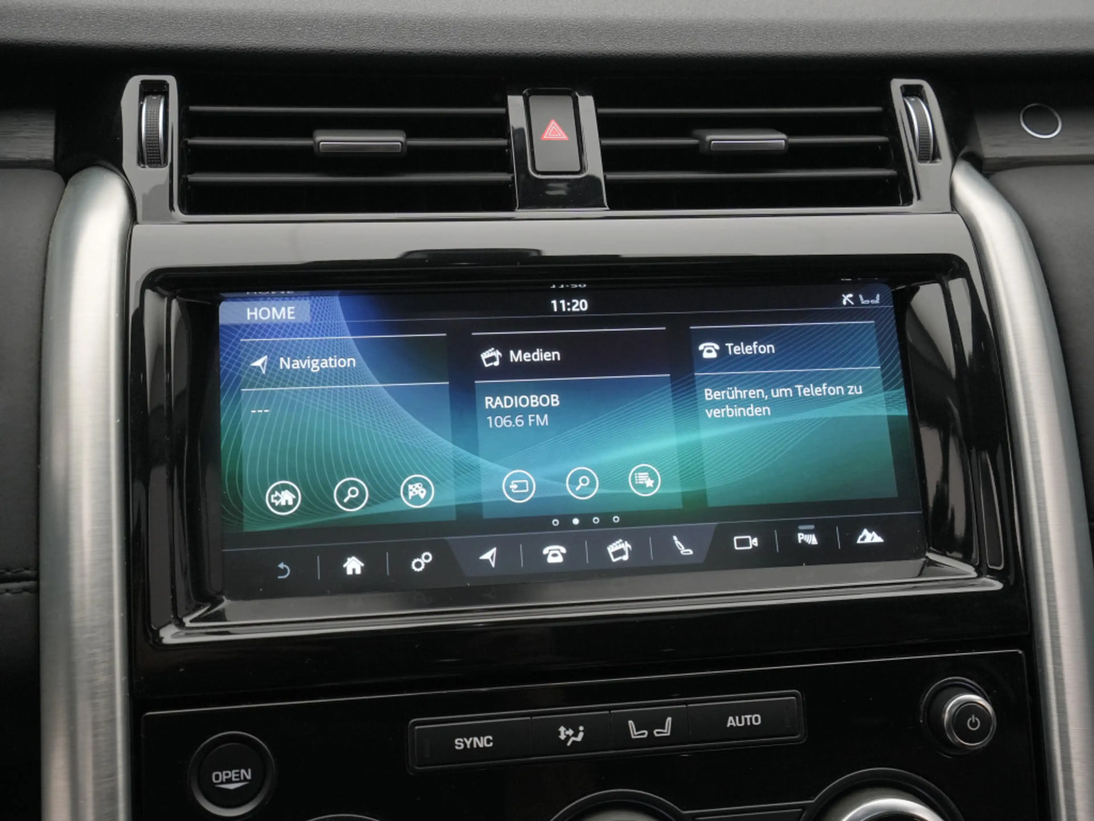 Land Rover Discovery 5 HSE/AHK/Pano/7-Sitze — photo 26