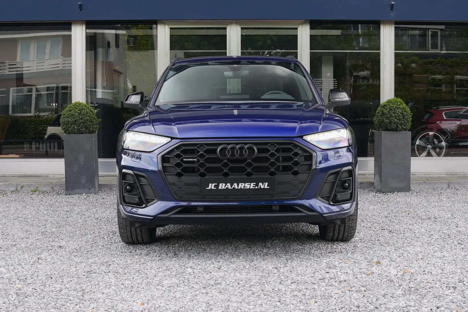 Audi Q5 55 TFSI E S Edition Competition Blau - 2
