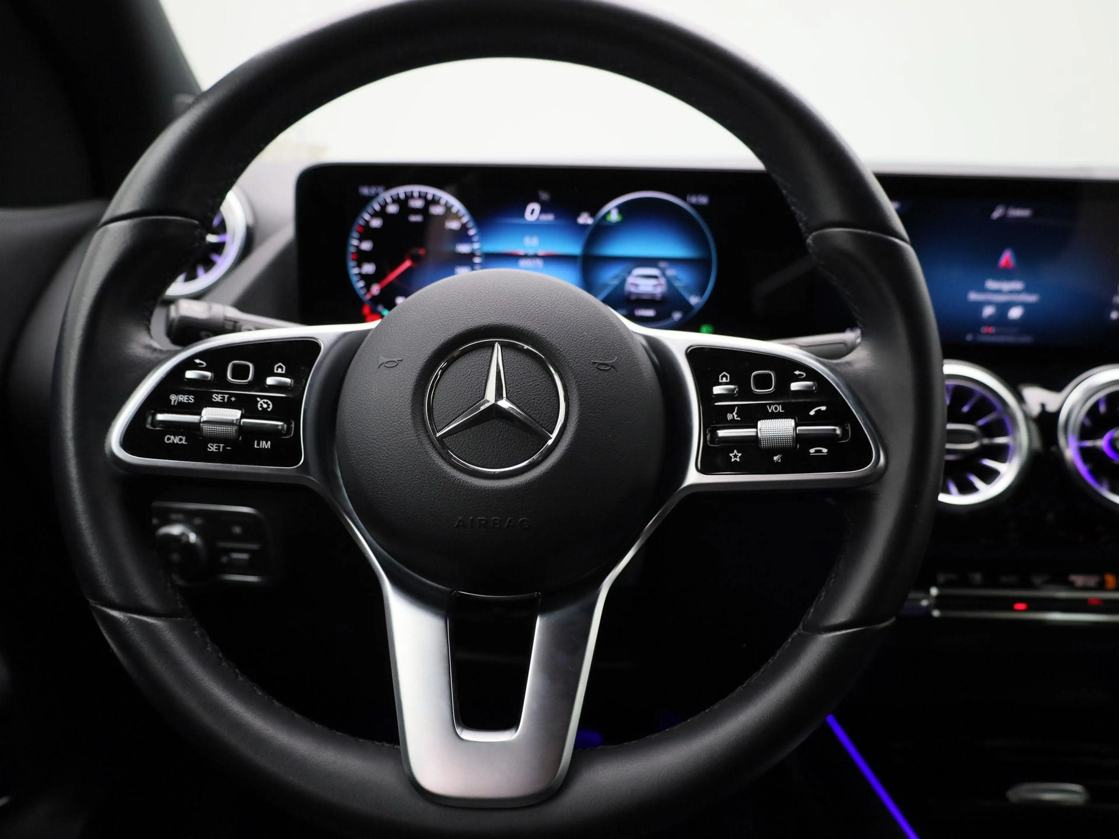 Mercedes-Benz EQA 250 Luxury Line 67 kWh — photo 7