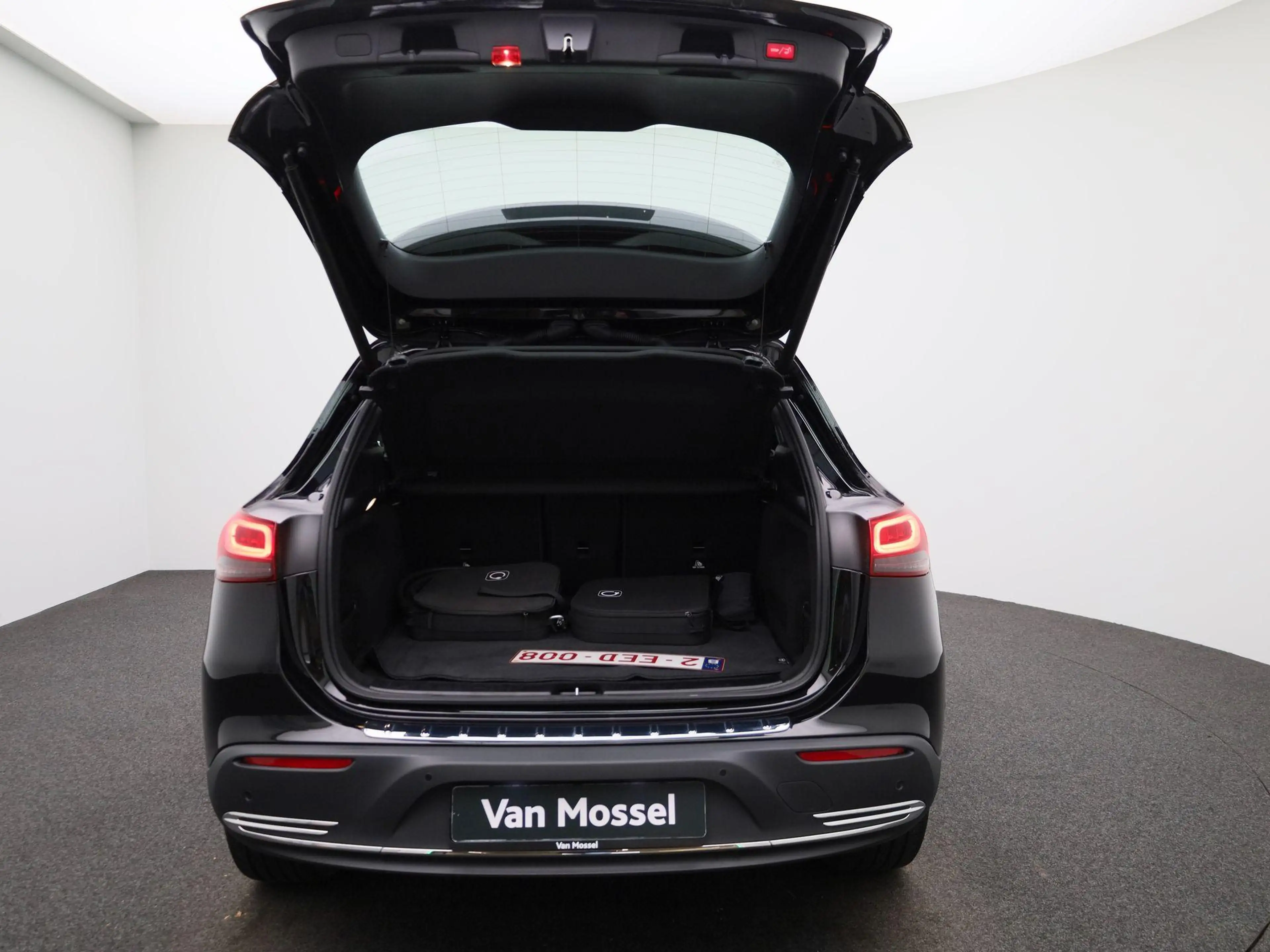 Mercedes-Benz EQA 250 Luxury Line 67 kWh — photo 11