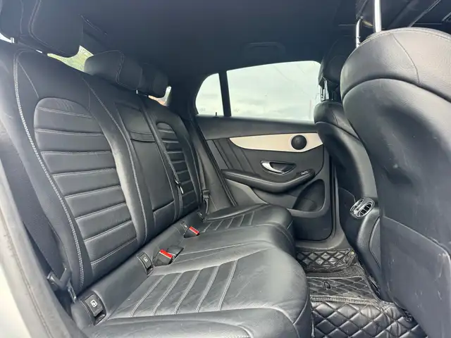 Mercedes-Benz GLC view 12