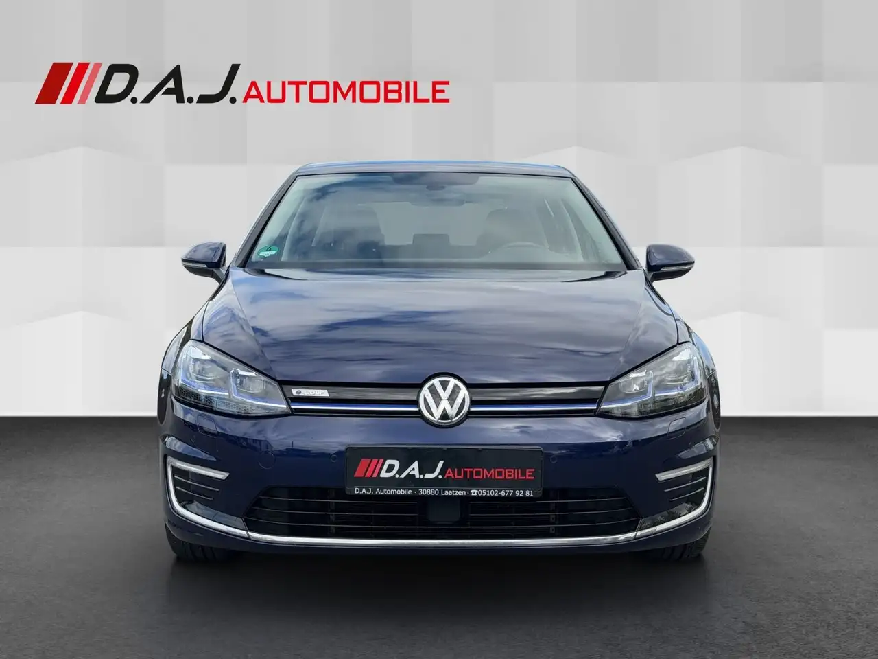 Volkswagen Golf VII e-Golf / 1.Hand LED NAV SHZ DAB PDC, миниатюра 8