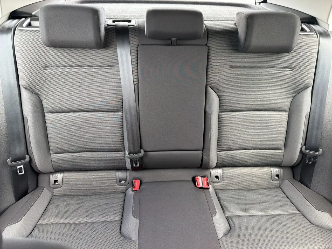 Volkswagen Golf VII e-Golf / 1.Hand LED NAV SHZ DAB PDC, миниатюра 15