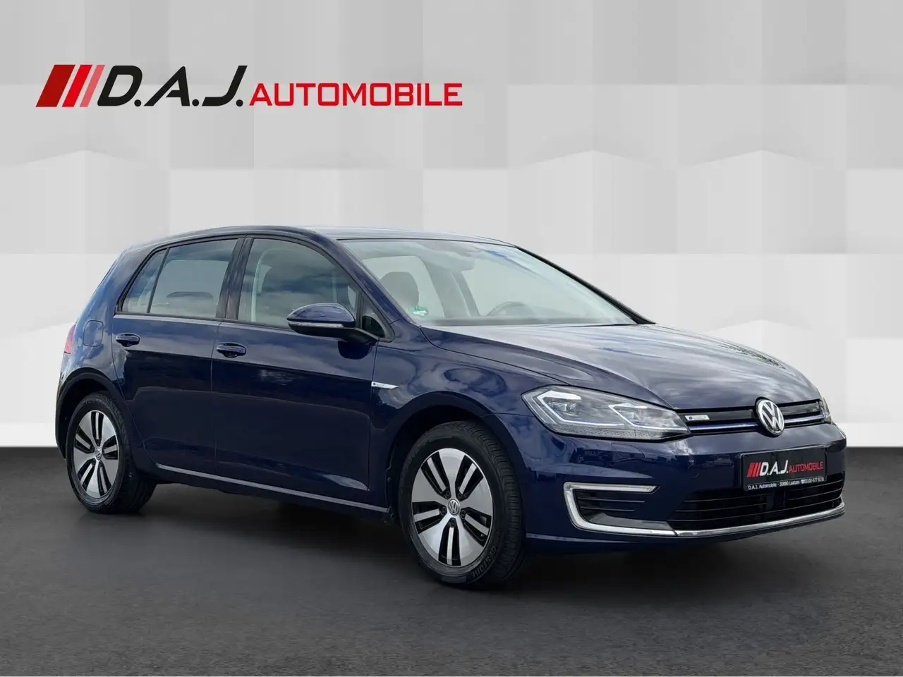 Volkswagen Golf VII e-Golf / 1.Hand LED NAV SHZ DAB PDC, миниатюра 7