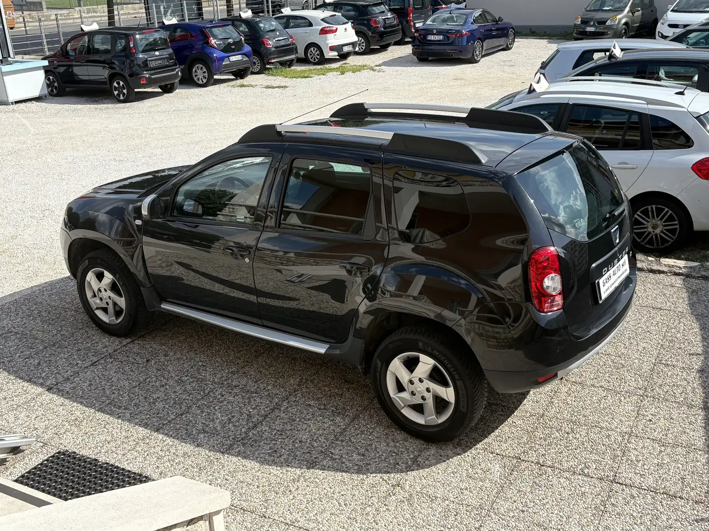 Dacia Duster 1.5 dci Laureate 4x2 110cv Nero - 2