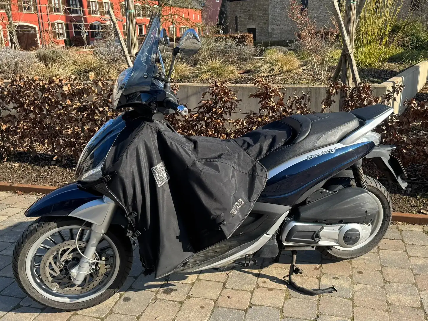 Piaggio Beverly 125 Bleu - 2