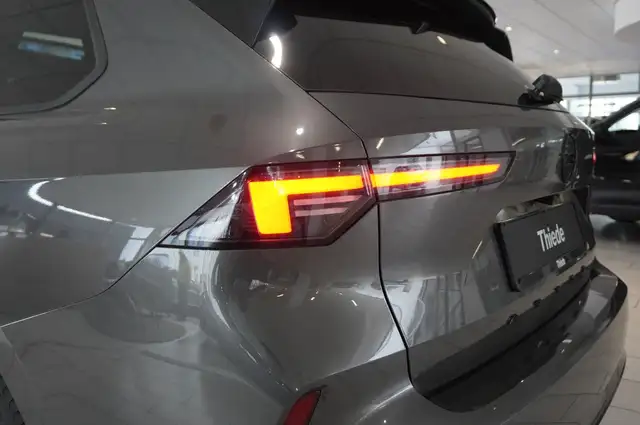 Opel Astra view 9