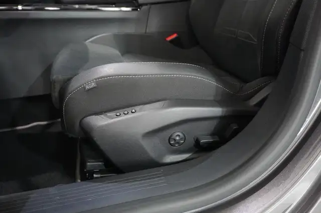 Opel Astra view 15