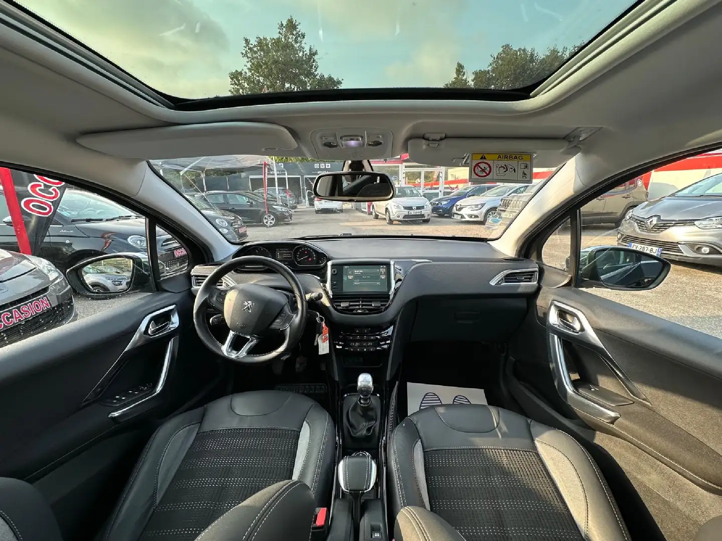 Peugeot 2008 1.6 BlueHDi 120ch BVM6 Allure - 2