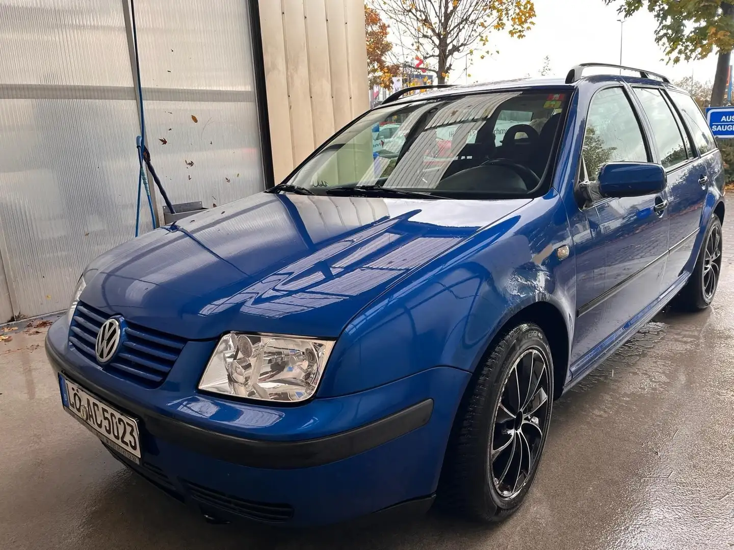 Volkswagen Bora Variant 1.9 TDI Trendline TÜV abgelaufen Blau - 1