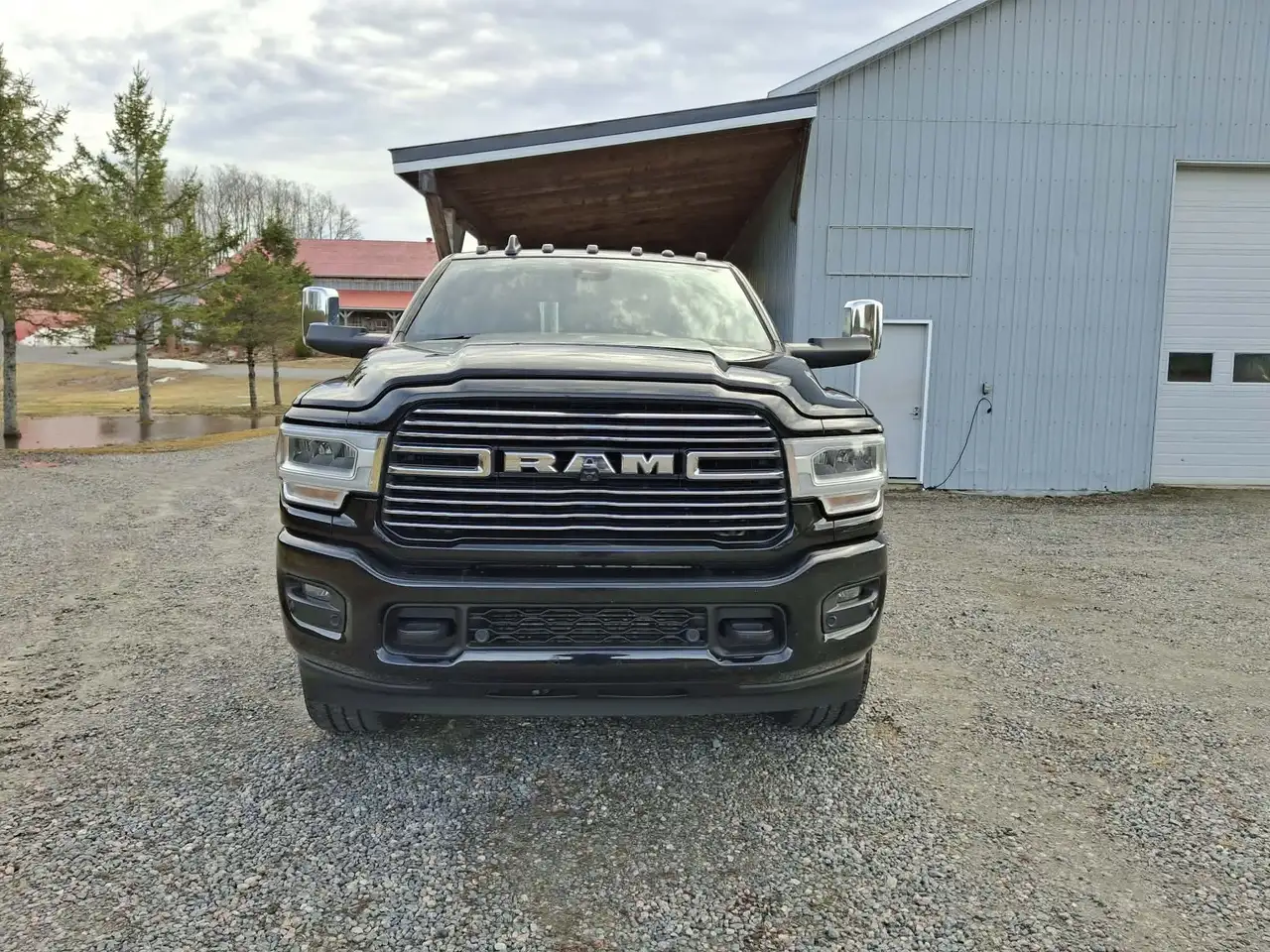 RAM 3500 снимка RAM 3500