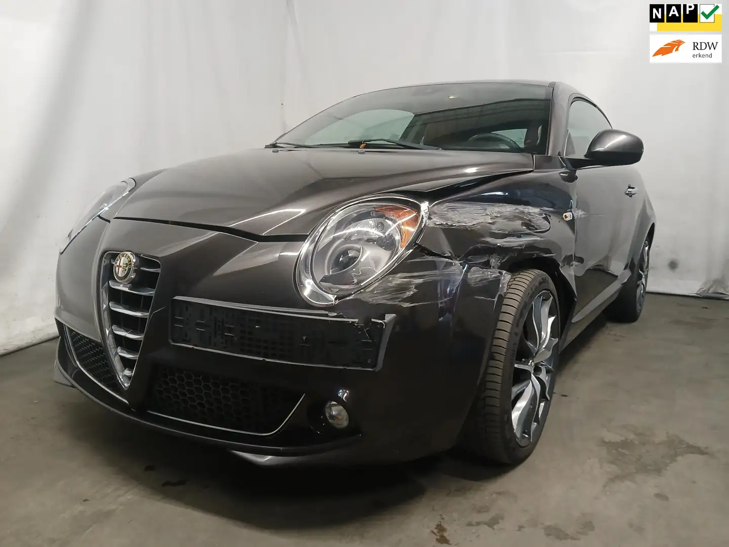 Alfa Romeo MiTo 0.9 TwinAir Exclusive - Schade Grijs - 1