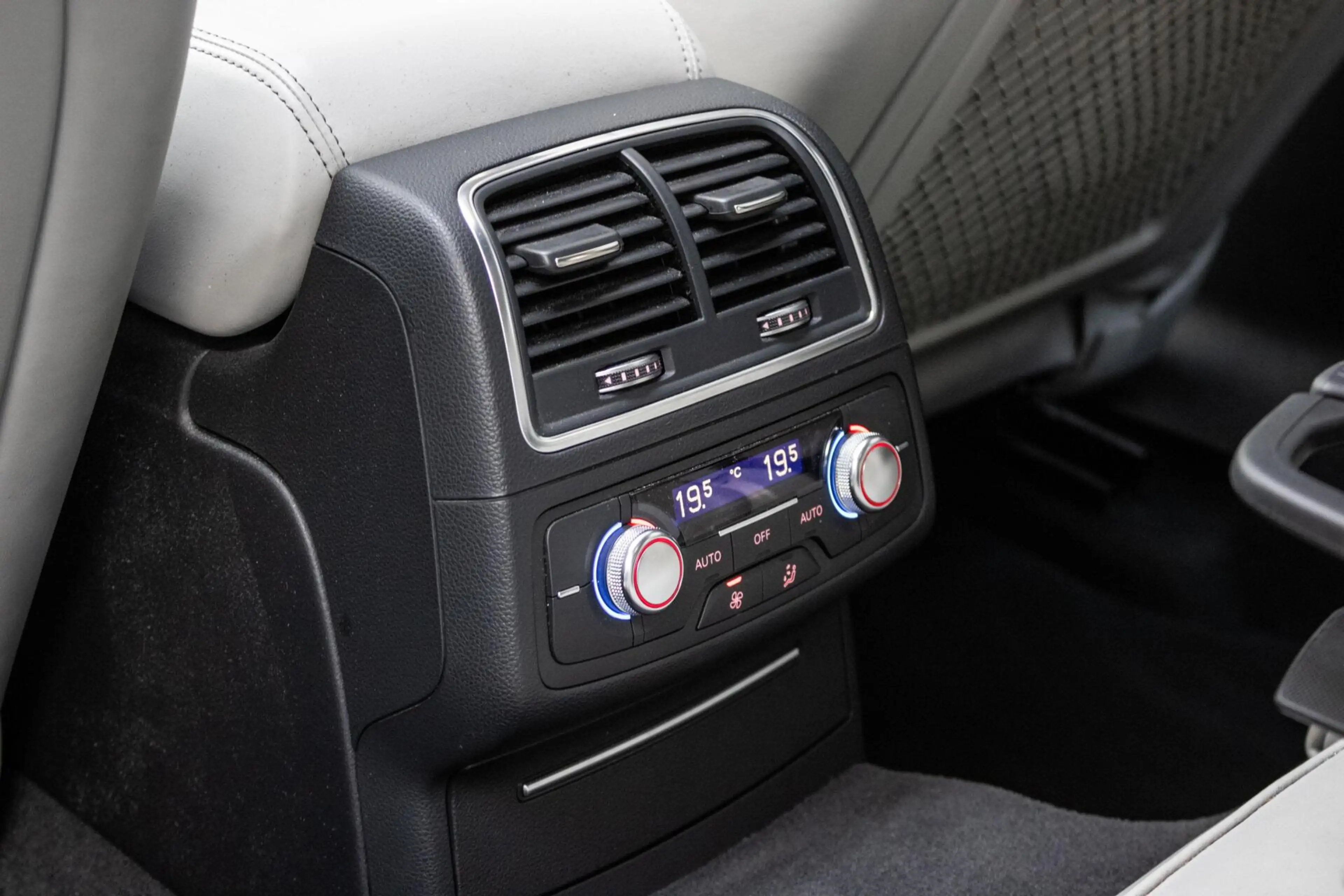 Audi S6 Avant 4.0 TFSI Quattro | RS-ZETELS | PANO | CARPLA — photo 35