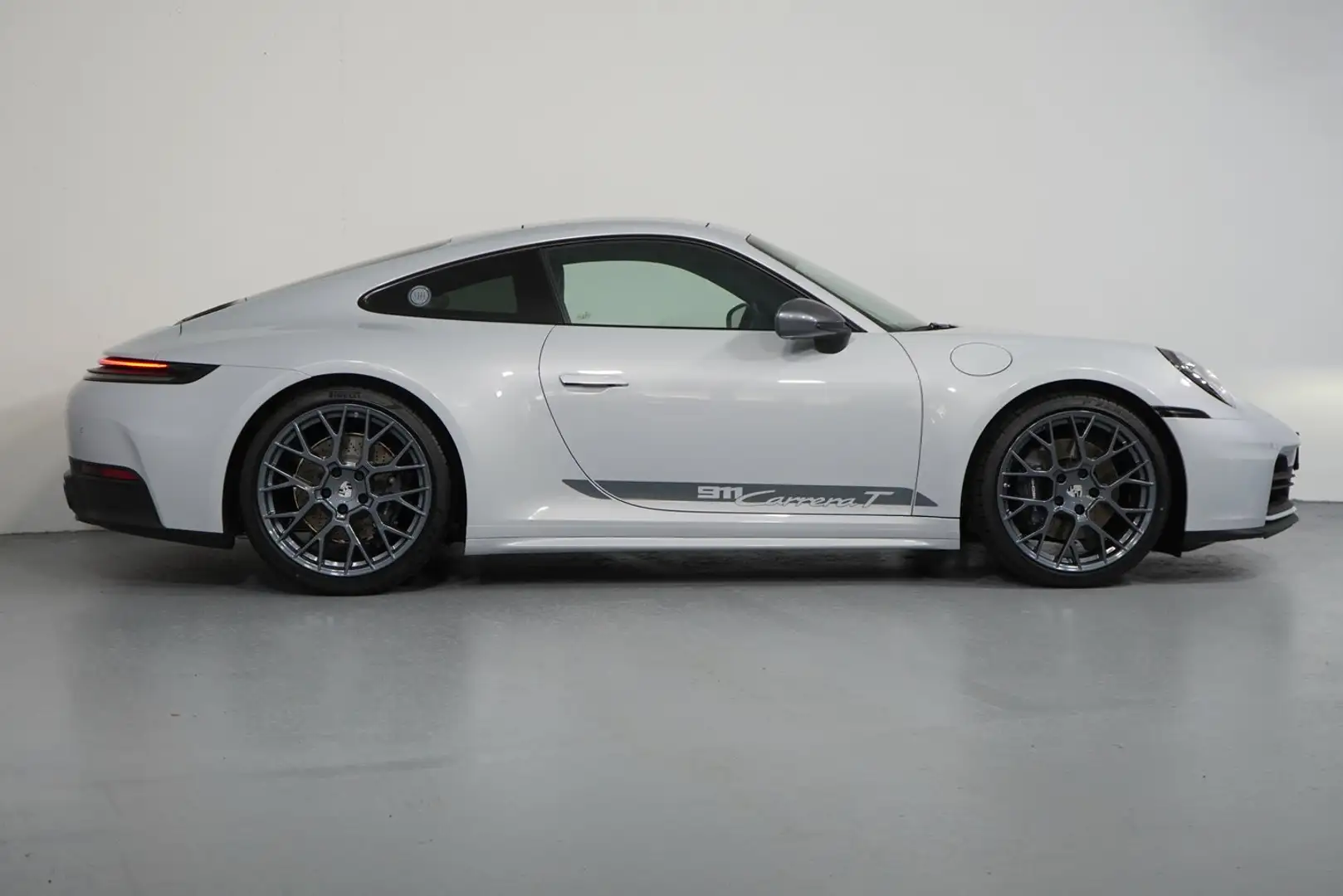 Porsche 911 Carrera T Grau - 2
