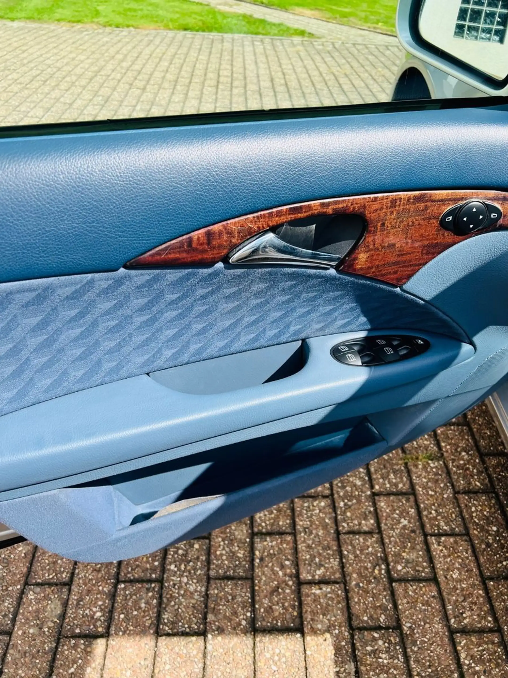 Mercedes-Benz E 200 KOMPRESSOR T Automatik,Schiebedach,AHK — photo 4