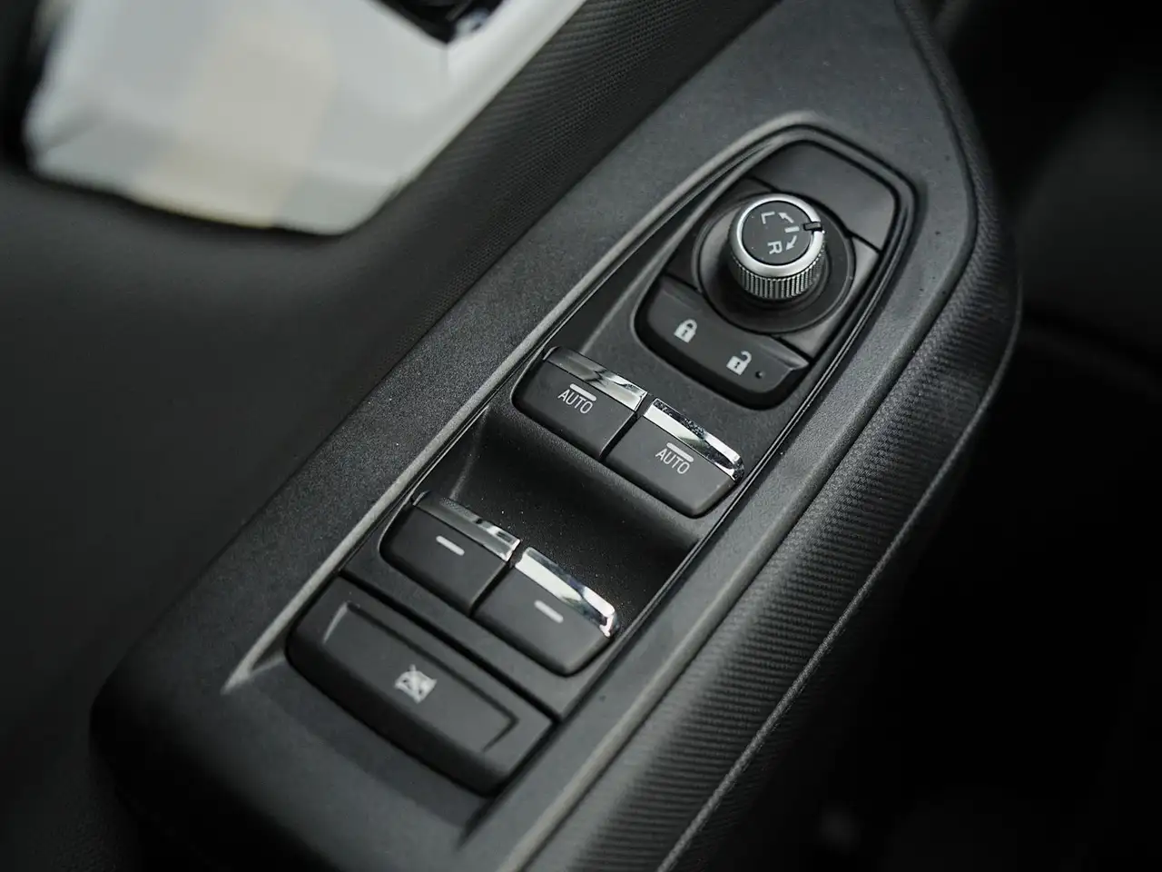 Subaru Forester снимка Subaru Forester