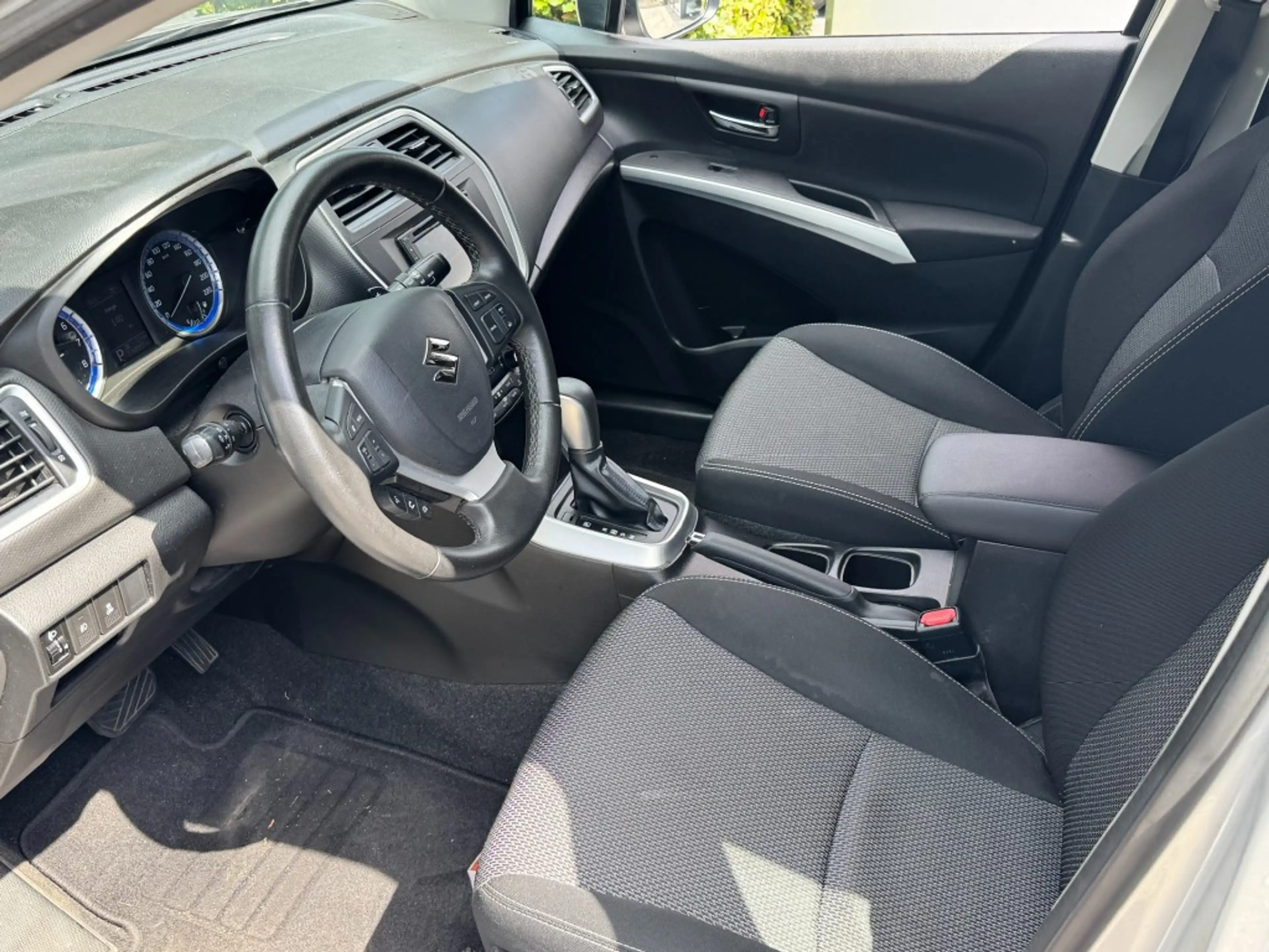 Suzuki SX4 S-Cross 1.6 Automaat Exclusive 5-deurs met Trekhaak — photo 13