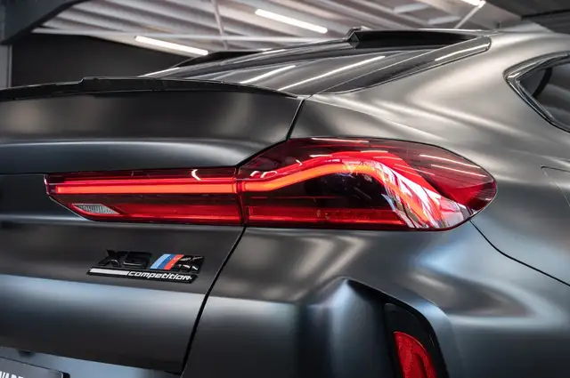 BMW X6 M view 8