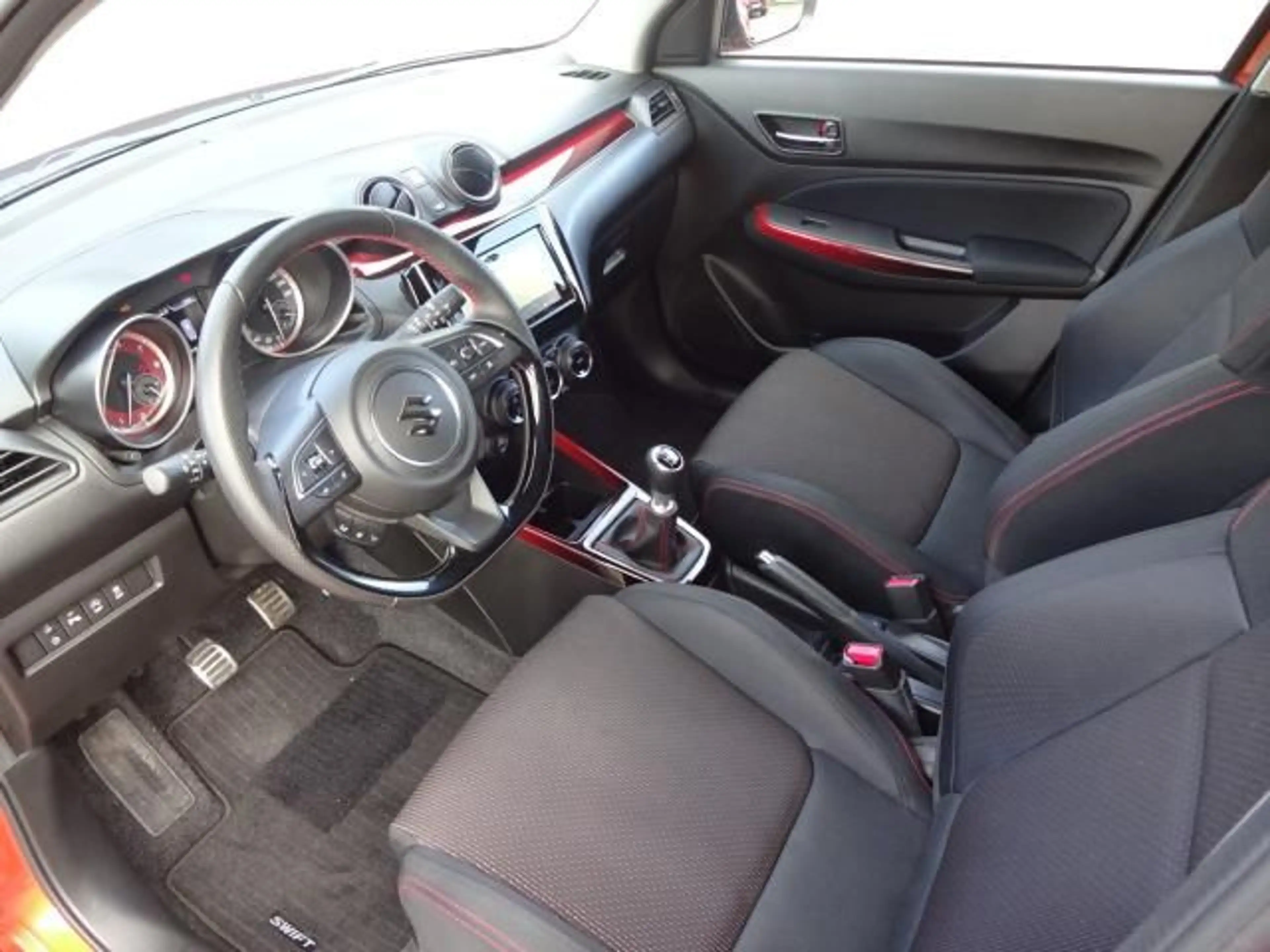 Suzuki Swift SWIFT  1.4 BOOSTERJET SPORT VOLL-LED KLIMA NAVI — photo 15