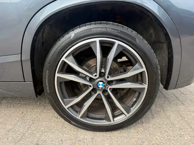 BMW X2 view 16