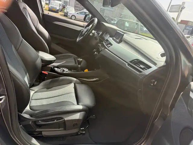 BMW X2 view 11