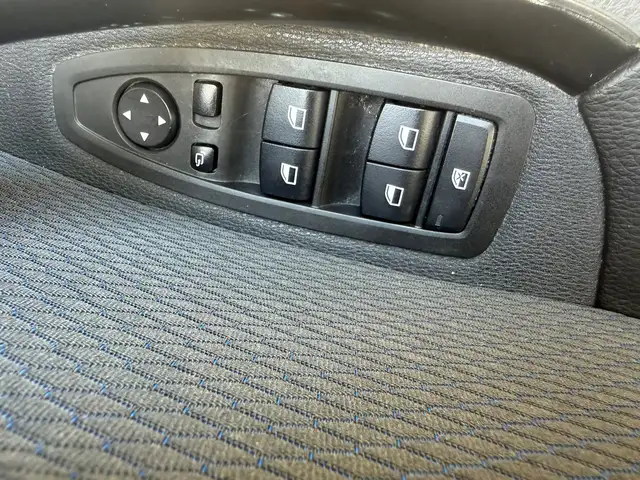 BMW X2 view 17