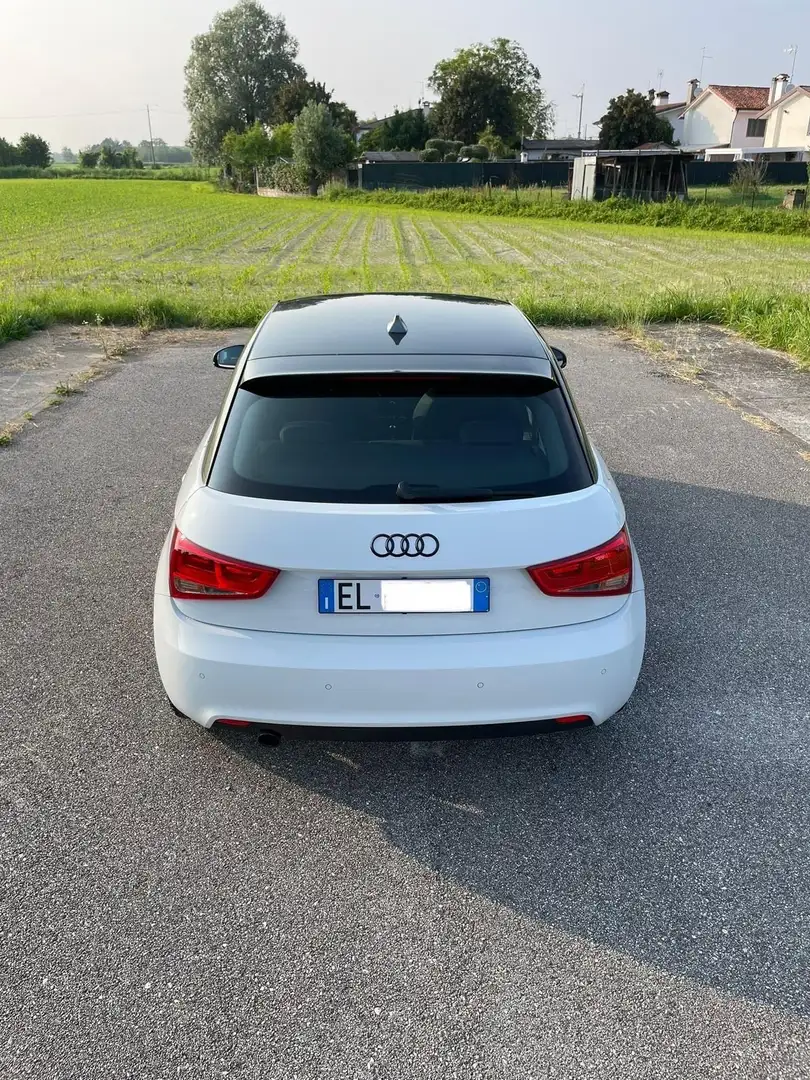 Audi A1 1.6 TDI Ambition S-TRONIC Bianco - 2