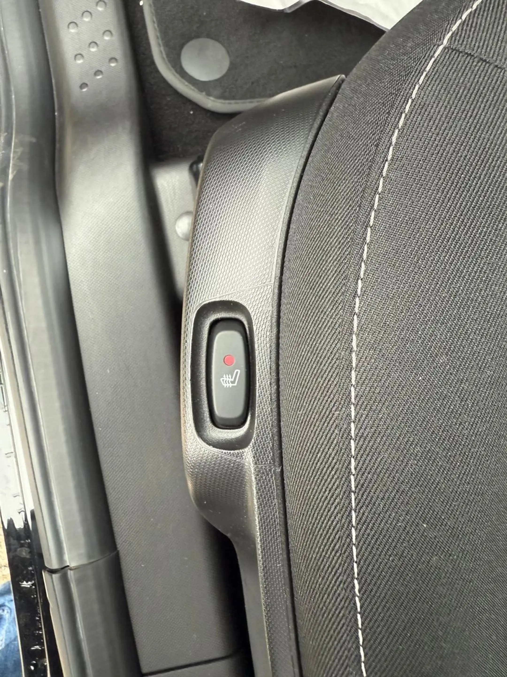 smart forTwo CABRIO*PASSION*NAVI*RÜCKFAHRKAMERA* — photo 12