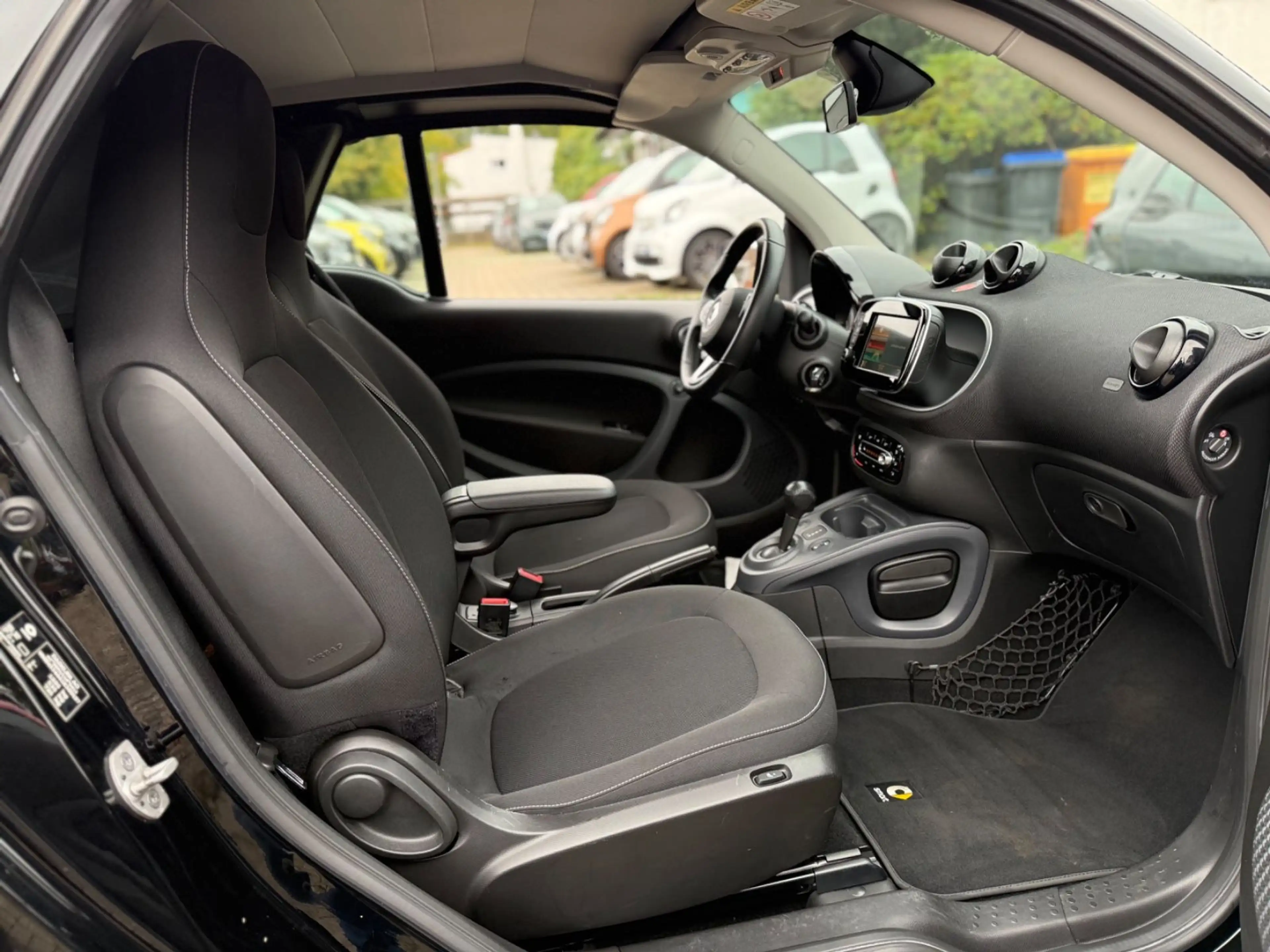 smart forTwo CABRIO*PASSION*NAVI*RÜCKFAHRKAMERA* — photo 6